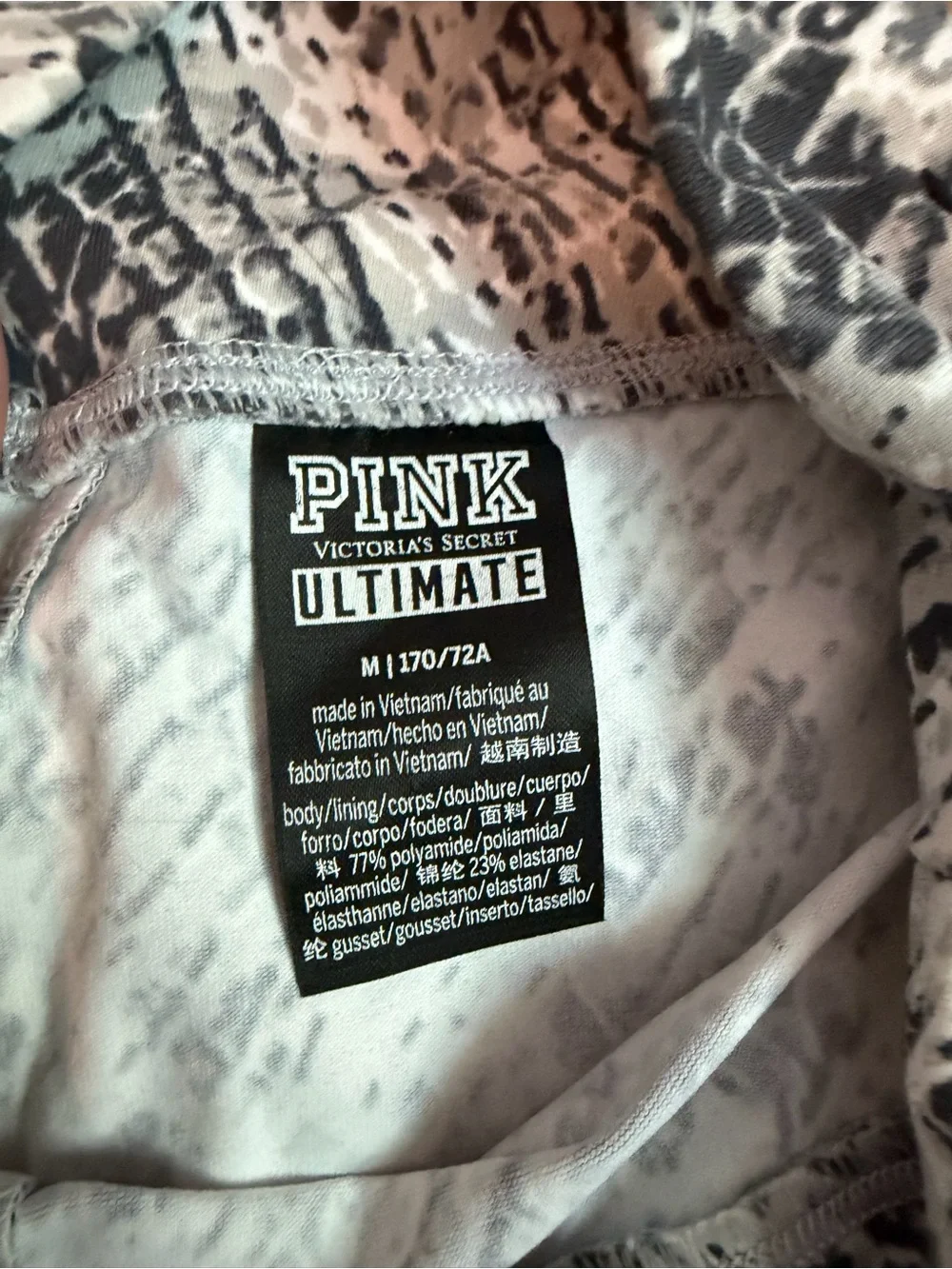 PINK Victoria's Secret Black & White Snake-Print Leggings